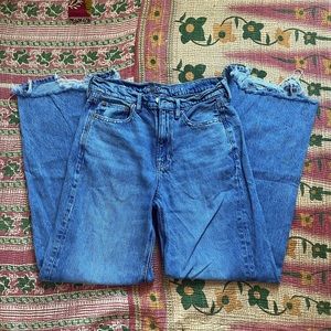 hollister high rise loose jeans